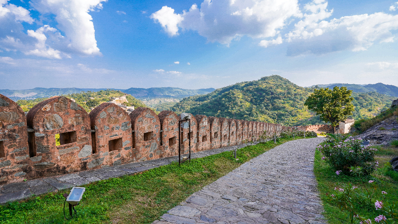 One day Kumbhalgarh Haldighati Tour